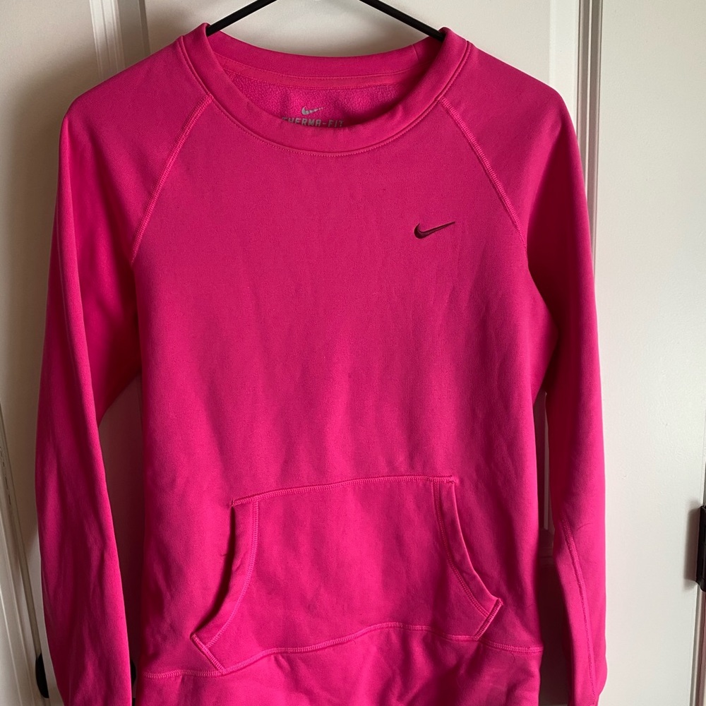 Women’s Nike therma fit crew neck
